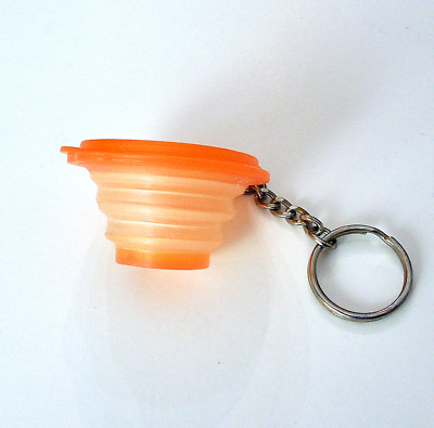 Tupperware Mini FLAT OUT Expandable Bowl Key chain! ORANGE collectible gadget