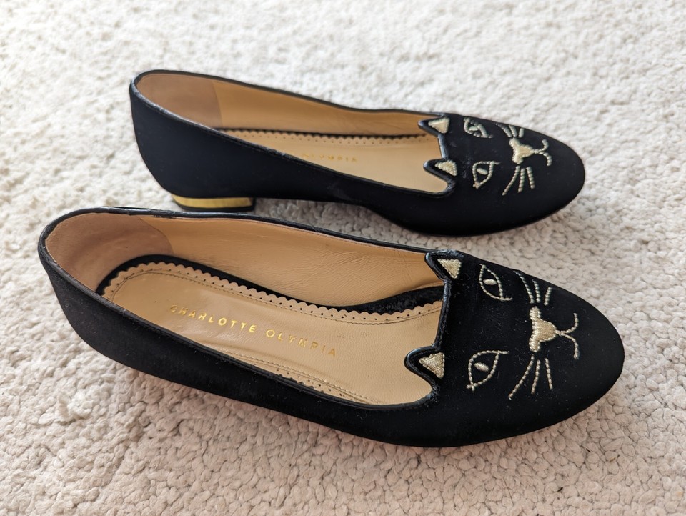 Photo inspiration: Gallery Detail: Charlotte Olympia Kitty Cat Velvet Velour Ballet Flats Shoes Slippers