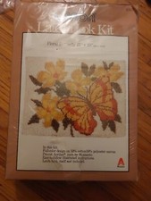 Sealed Old Stock Caron Latch Hook Kit K3157 Floral Butterfly 27x20 Vintage 1979