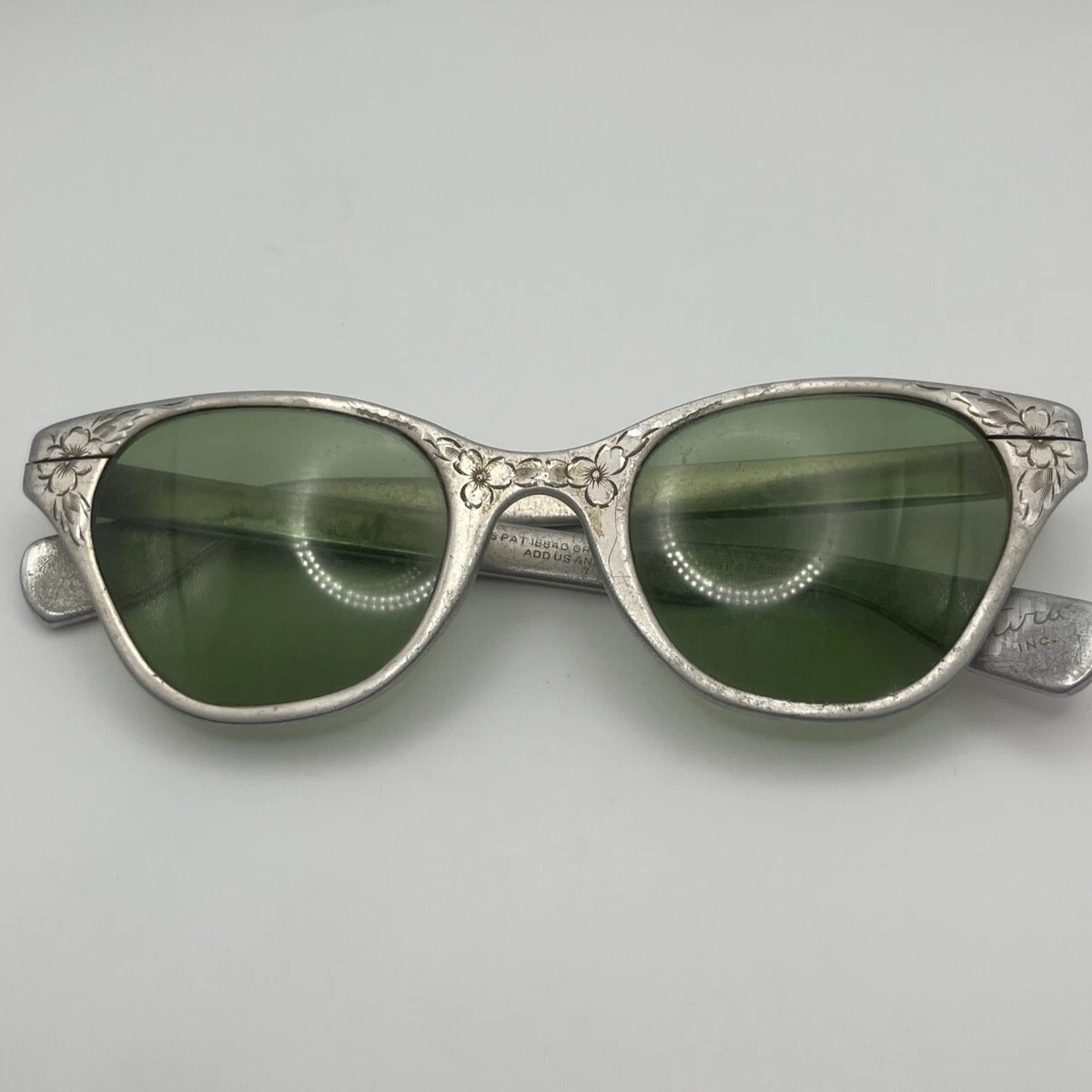 Vintage 1950 display picture 3