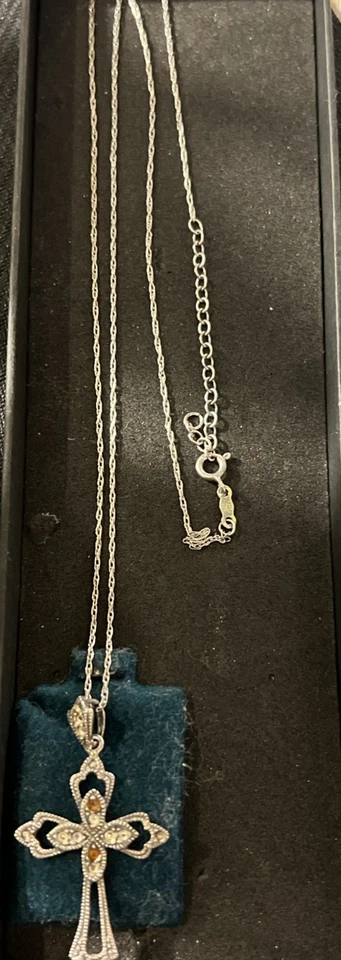 Colgante Cruz Marcasita Plata Esterlina Vintage 1 1/2" LARGO: Faltan Piedras. Foto 3 de 4