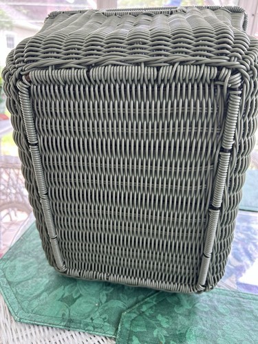 Nantucket Bike Pet Basket - Picture 5 of 11