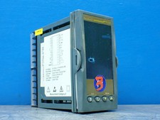 EUROTHERM TEMPERATURE / PROCESS CONTROLLER UNIT 3208/CC/VH/DXX/R/4CL/G/ENG