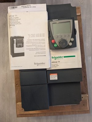 Schneider Electric Altivar 71 ATV71HD18N4 Variable Speed Motor Drive