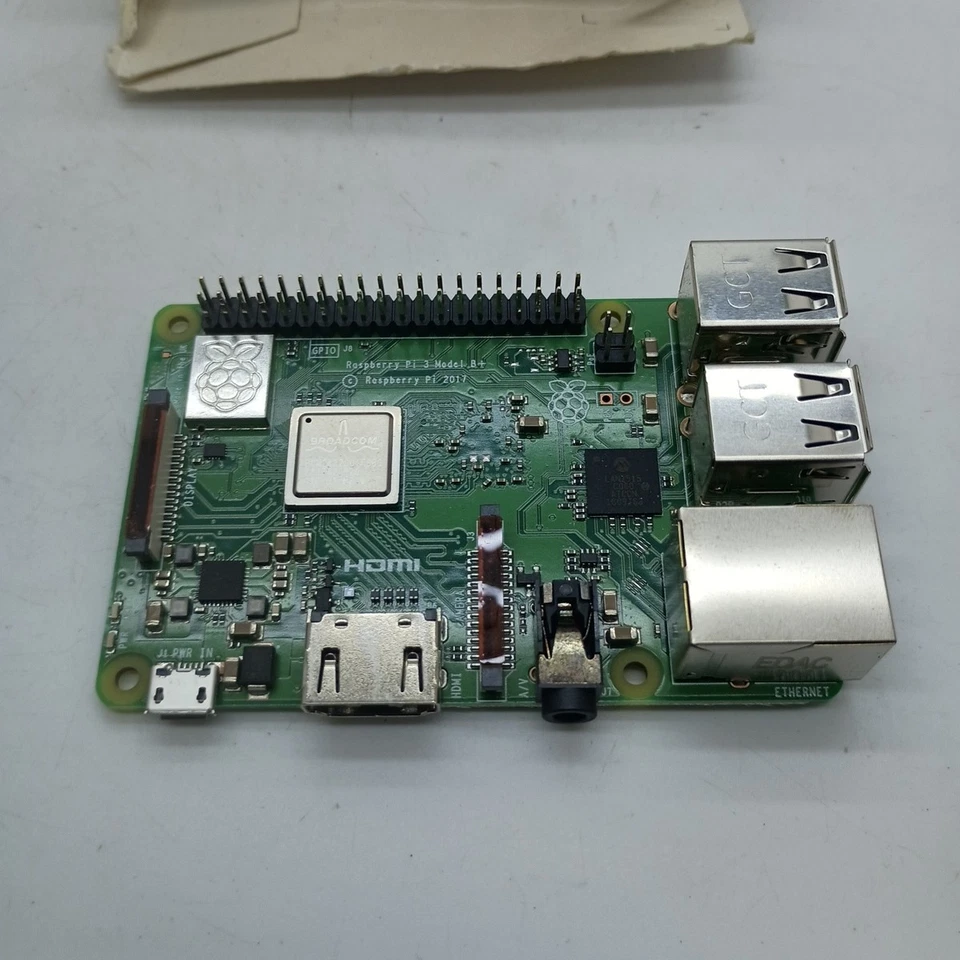 #E) Raspberry Pi - 3 Model B+ - Image 3 of 3