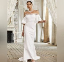 NWT Off-Shoulder White Wedding Dress Size Small 4-6