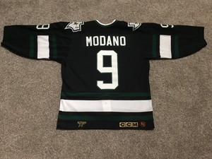 authentic ccm hockey jerseys