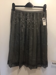 gap pleated midi skirt