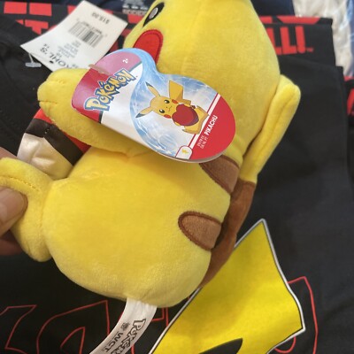 Peluche Tomy Pikachu Avec Poké Ball - 8 Cm - Occasion