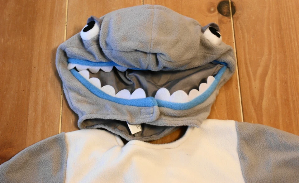 New Pottery Barn Kids BABY SHARK Fish Costume Baby Infant 0-6 Months - Image 2 of 3