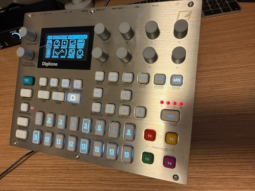 Elektron Digitone E25 Edition Synthesizer FM Digital Synth with Sequencer FS JP - Picture 2 of 4