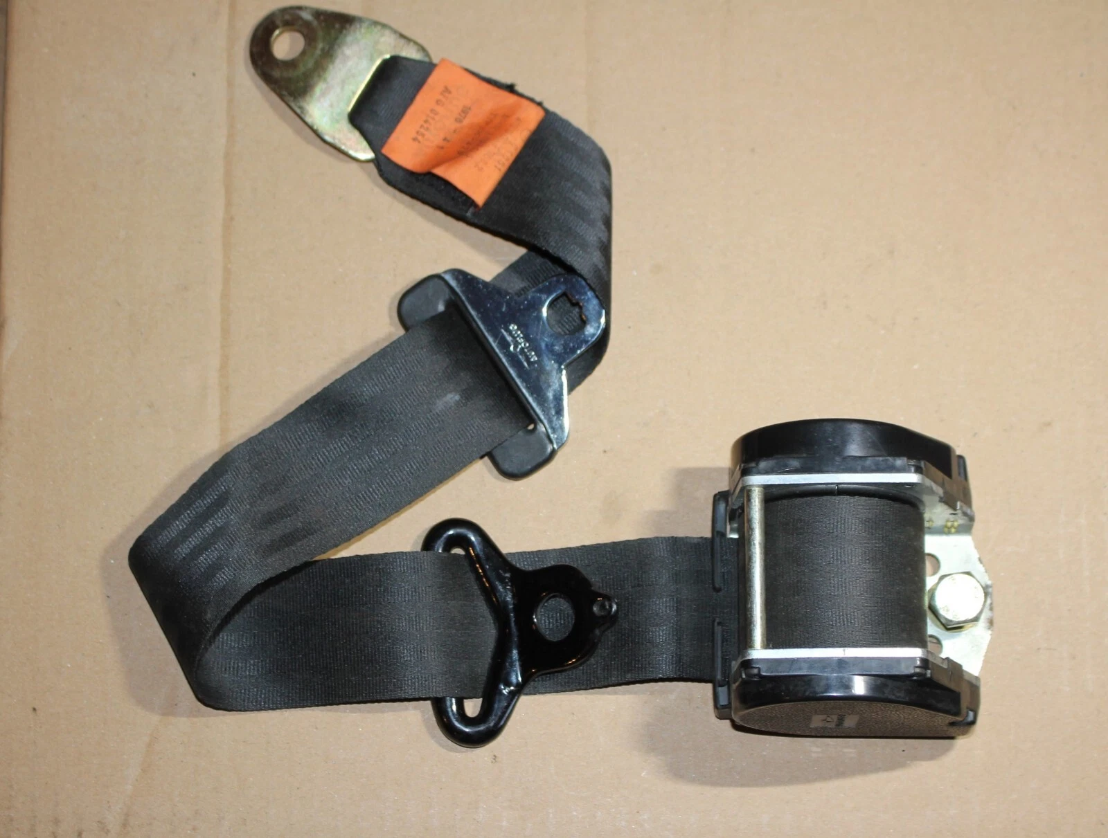 GENUINE BMW E21 SEAT BELT SAFETY BELT REAR LEFT AUTOFLUG 1976 NOS NEW OEM