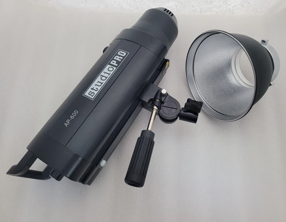 Studio PRO AP-600 Monolight - Image 4 of 4