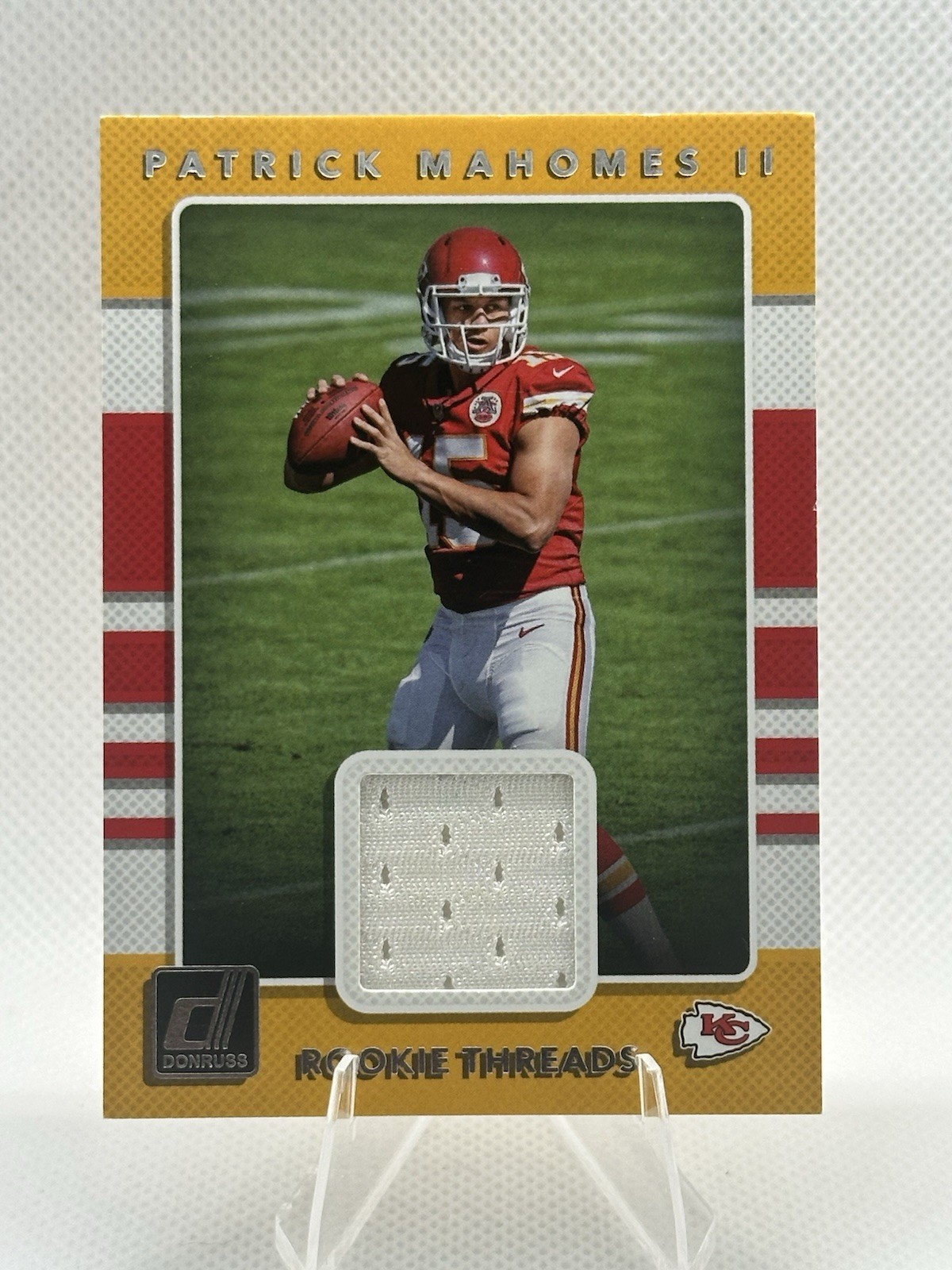 2017 Donruss Patrick Mahomes Rookie Threads Patch Player Worn (RC)