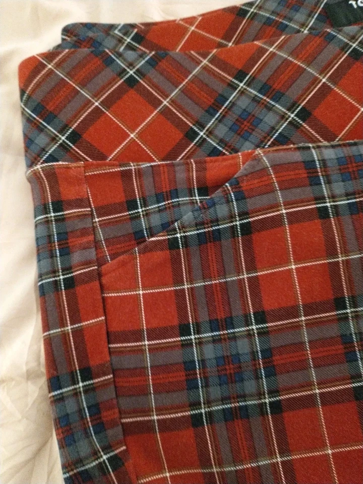 Pantalones para mujer TORRID PIXIE ~ Rojo Verde a cuadros ~ 2 bolsillos ~ Elásticos ~ tiro alto 46x24 Foto 2 de 4