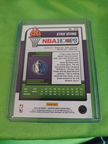 Kyrie Irving 2023-24 Haunted Hoops Holo Candy Candy Corn SSP RARE #256 - Picture 2 of 2