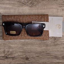 House of Harlow 1960 Women's Premium Quality Sungrlasses  Case Maximium UVAUVB