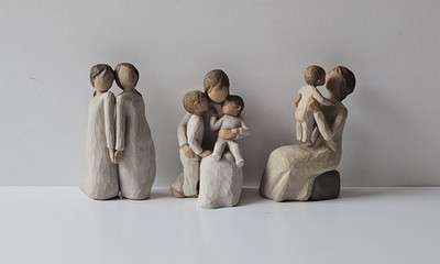 Willow Tree Lot by Susan Lordi includes ''Grandmother'', ''Quietly'', & ''Two Alike''