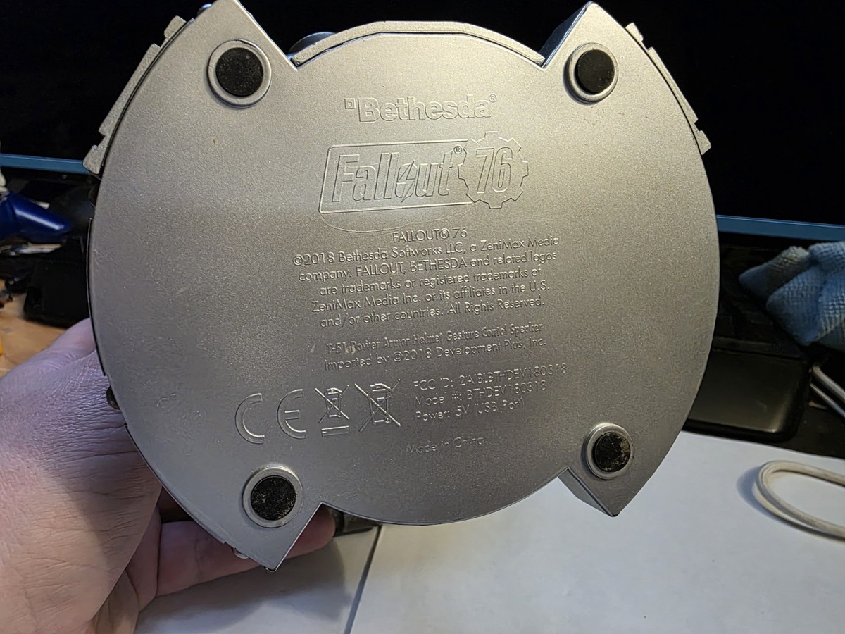Fallout 76 T-51 Power Armor Helmet - Gesture Control Bluetooth