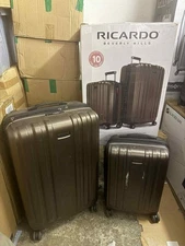 Ricardo Beverly Hills Windsor 2 Piece Luggage Set 