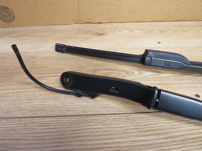 2022-2023 HONDA CIVIC LEFT AND RIGHT WINDSHIELD WIPER ARMS PAIR