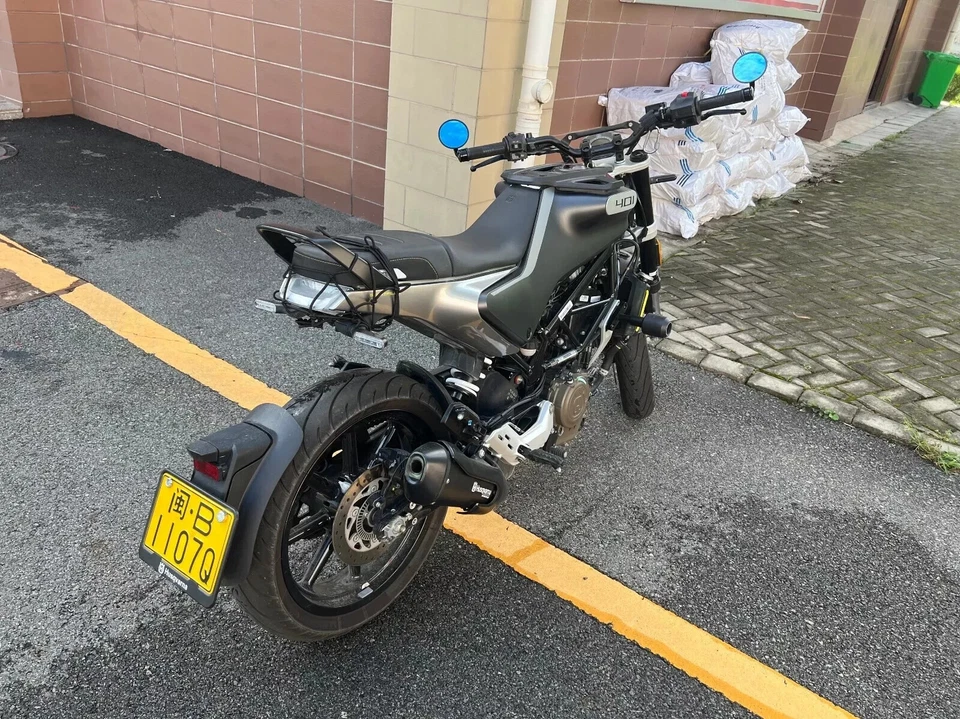 Bar End Mirrors For Husqvarna Svartpilen Vitpilen 401 701 125 2020-2023 7/8 - Image 3 of 4