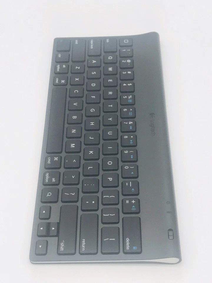 Logitech Tablet Keyboard iPad / iPhone Wireless Connectivity-Bluetooth Tested…24 - Image 4 of 4