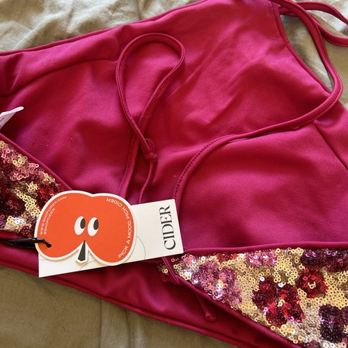 Sequin Halter Floral Crop Top - Picture 3 of 3