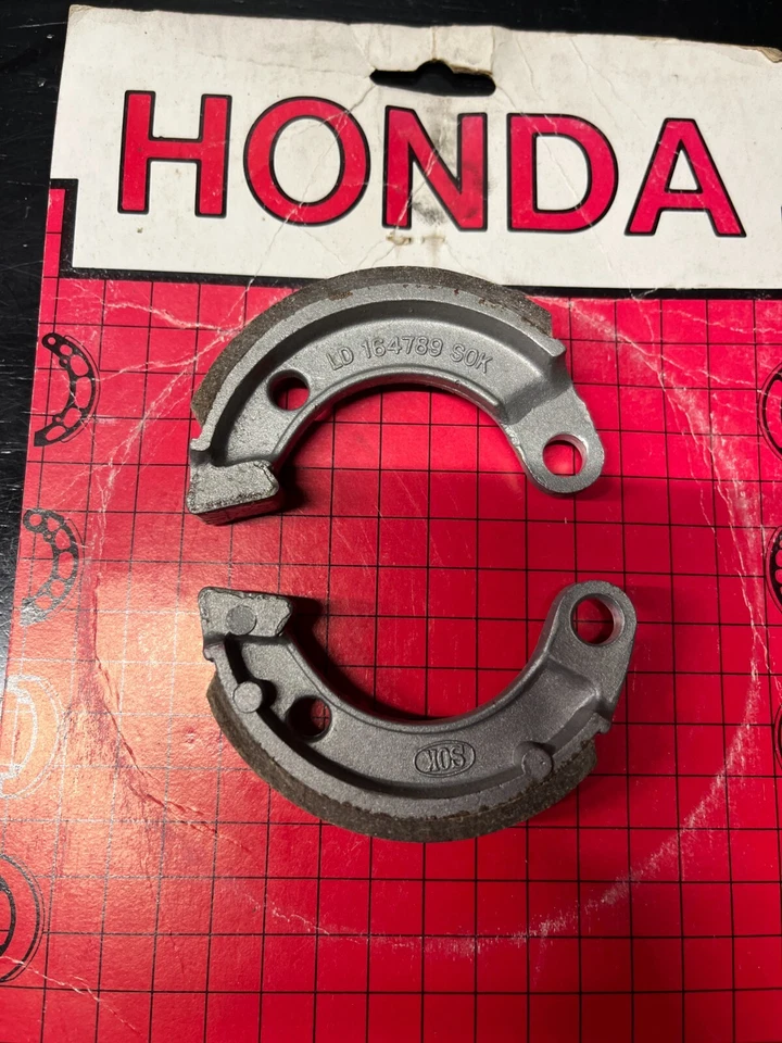Brake Shoes FRONT/REAR Honda 50 Scooters, Z50, Yamaha TTR50, Suzuki DRZ 70 NOS - Image 2 of 4