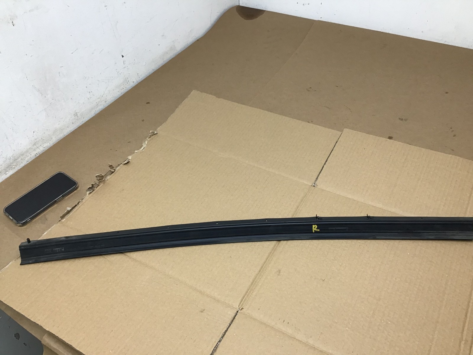 McLaren 650S 2016 Right Door Weather Strip Weatherstrip Seal 15 - 17 :Y