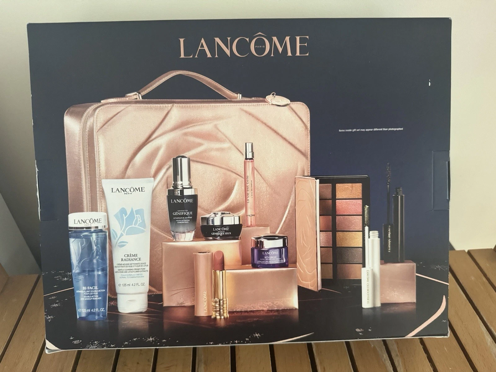 Lancôme Holiday limited edition Beauty box Cosmetic Set -NEW
Opens in a new window or tab