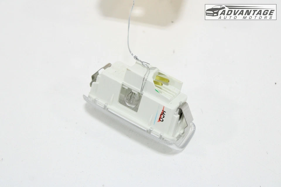 Infiniti QX50 2019-2025 panel de puerta frontal derecho cortesía luz de paso lámpara OEM Foto 4 de 4