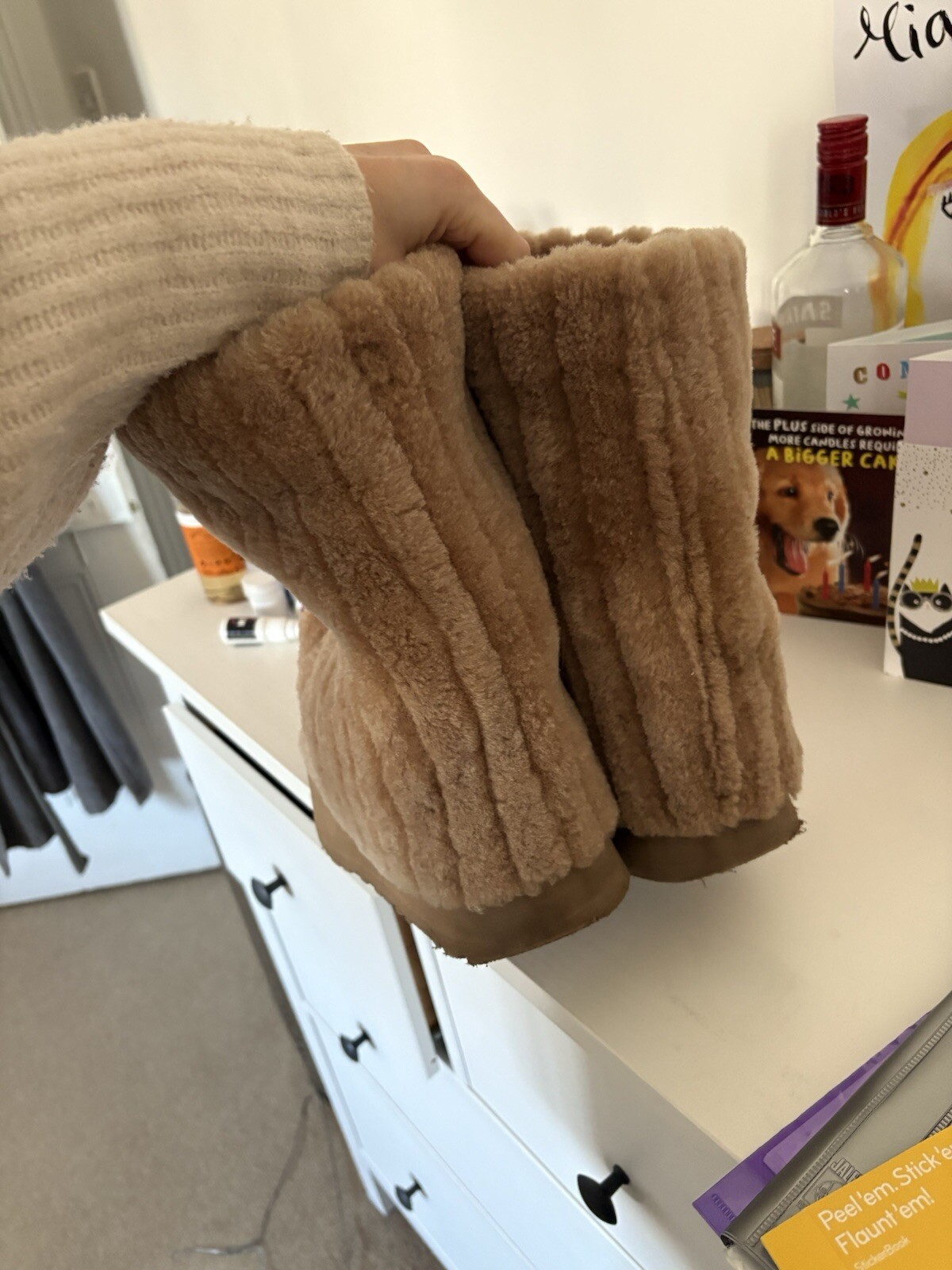 Rare UGG Classic Short Sherpa Size 5 image 5