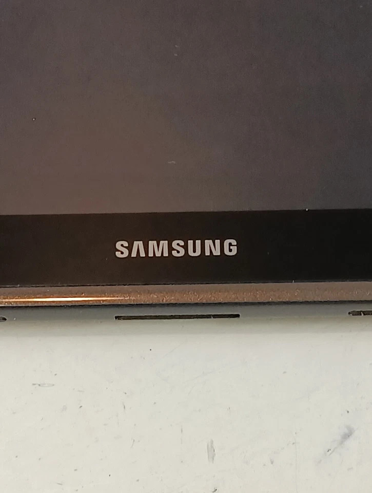 Samsung Galaxy Tab 2 7.0 Tablet Model GT-P3113 7" 8GB With Charging Cord - Image 3 of 4