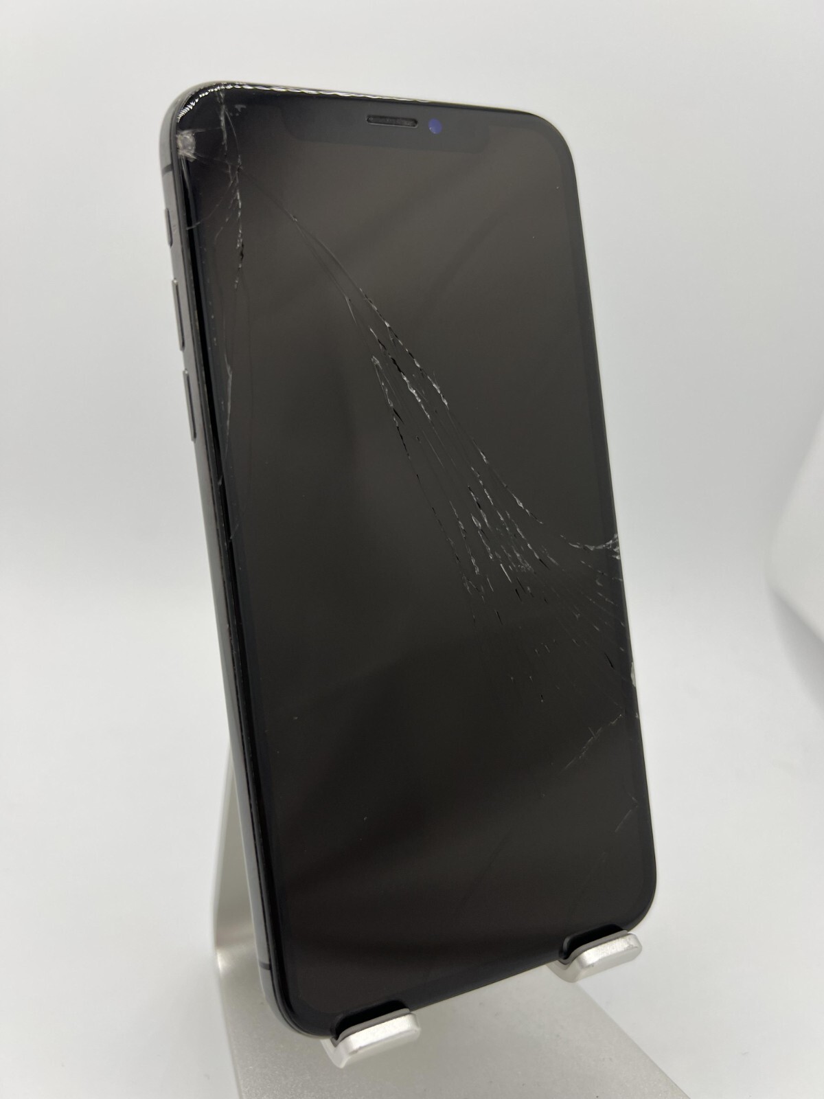 Apple iPhone XS 256GB Space Gray Unlocked Cracked Screen w Muffled