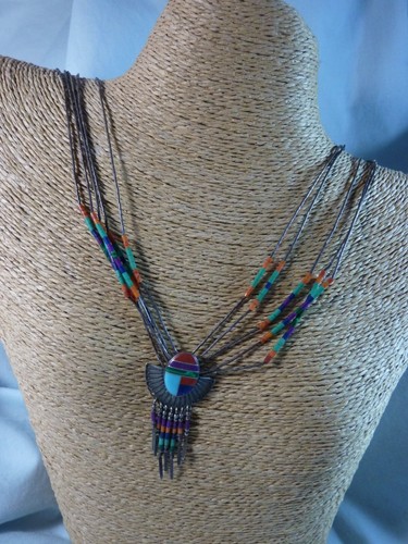 Collar vintage de piedras preciosas con incrustaciones multicolor de 5 hilos de plata líquida NAVAJO - Imagen 1 de 10