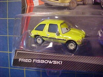 DISNEY PIXAR CARS 2 FRED FISBOWSKI & HOLLEY SHIFTWELL! NEW IN