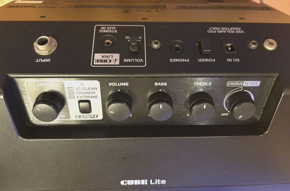 Roland cube lite ブラック Roland Cube Lite Tabletop Guitar Amplifier Black CUBE-LT-BK