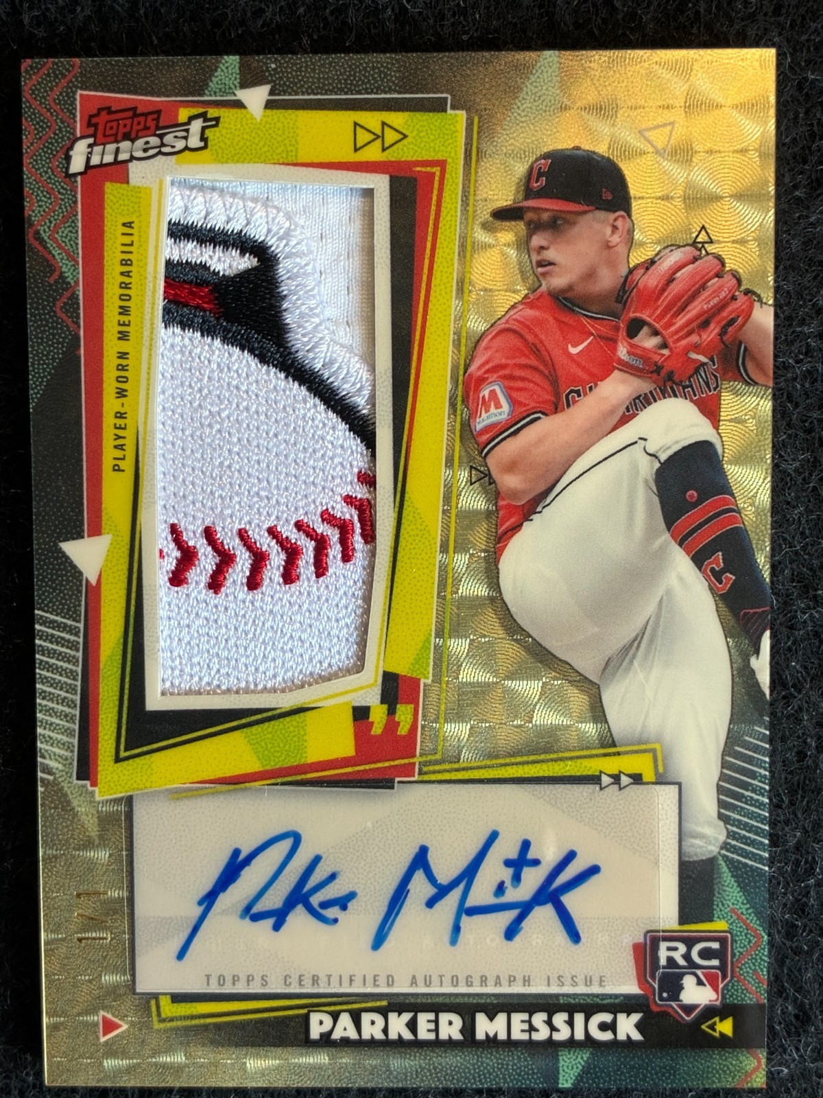 2026 Topps Finest SUPERFRACTOR 1/1 RPA - Parker Messick Patch Auto Guardians view 1