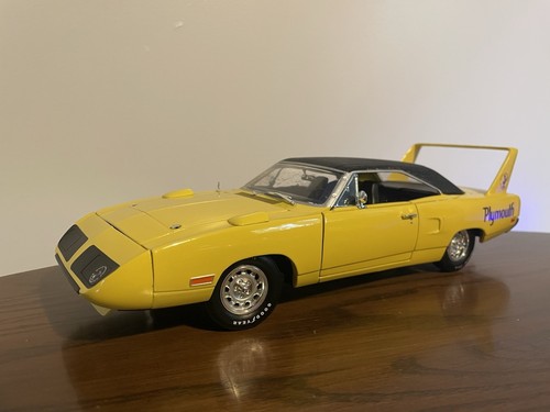 1/18 1970 Plymouth Superbird RARE Excellent Condition *No Original Box
