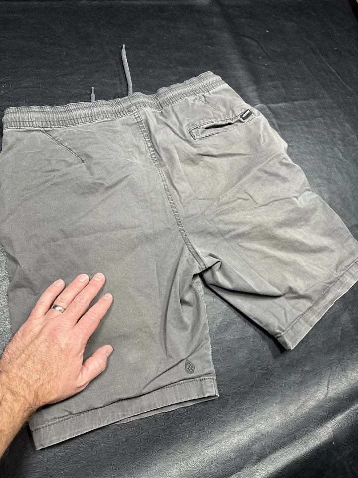Volcom Mens Medium Cleaver Elastic Waist Stretch Shorts Gray Beach Skater - Image 4 of 4