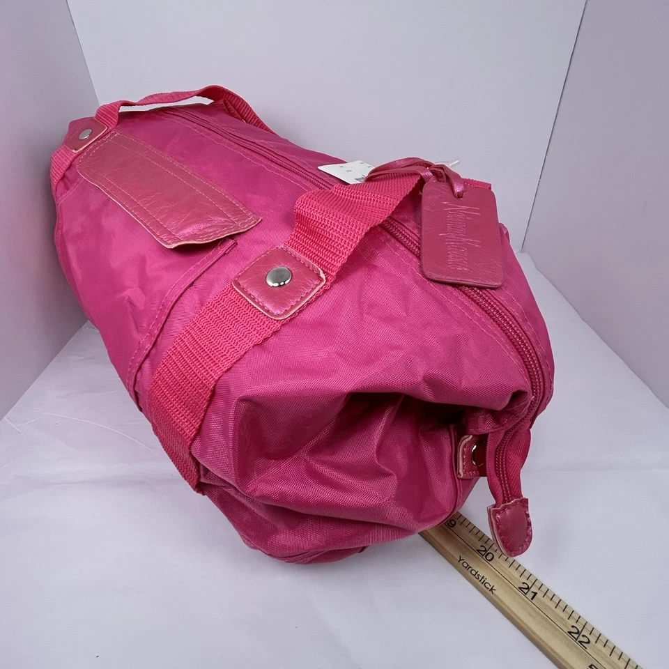 Neiman Marcus розовый нейлона Weekender спортивная сумка с Ярлыками 18 x 8 x 8 - Изображение 4 из 4