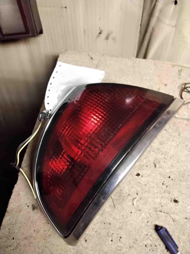 1997 1998 1999 BUICK LESABRE Tail Light Assembly Left