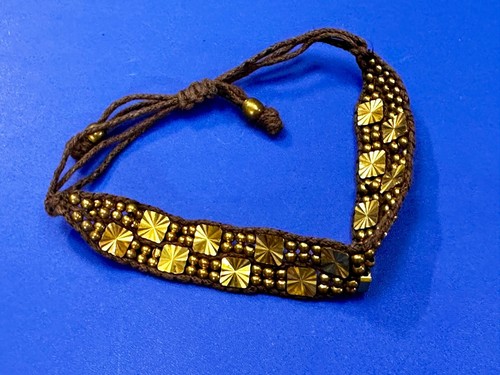 Braunes mehrlagiges Seil mit goldfarbenem Hippie Boho Vibe Neu aus altem Lagerbestand Armband - Bild 20 von 21