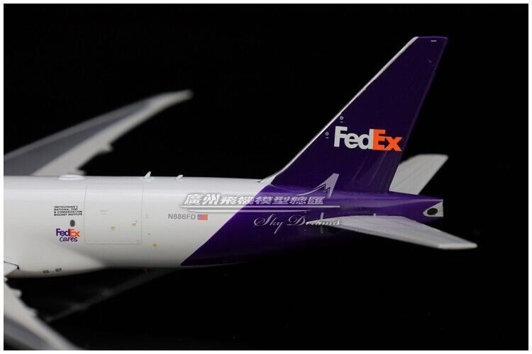 1:400 Phoenix FedEx BOEING 777-200F Passenger Airplane 1:400 Phoenix FedEx BOEING 777-200F Passenger Airplane