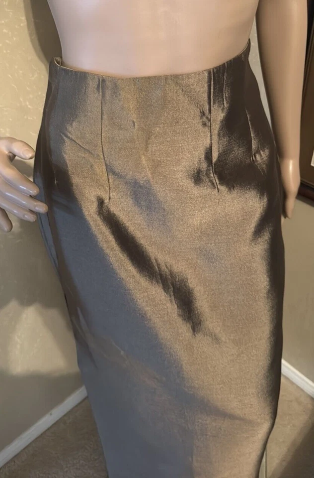 Falda de seda vintage Francia talla 42 u 8 EE. UU. Foto 2 de 4