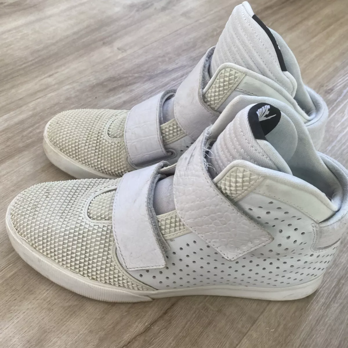 Marty mcfly top white nikes
