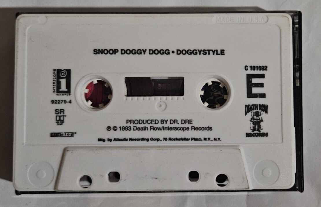 snoop doggy dogg DOGGYSTYLE bmg direct edition CASSETTE TAPE light