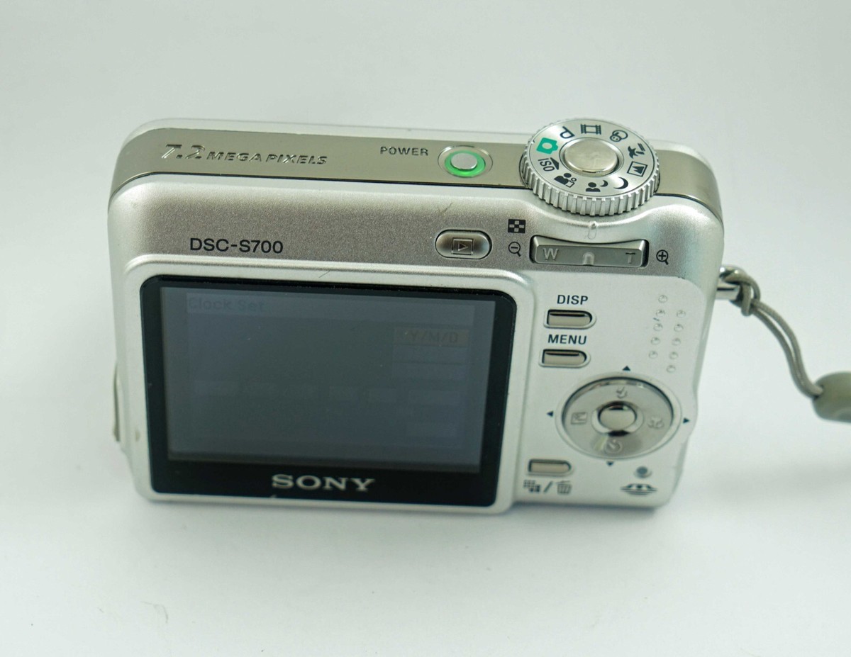 Sony CyberShot DSC-S700 7.1 Megapixel Digital Camera -PLEASE Sony CyberShot DSC-S700 7.1 Megapixel Digital Camera -PLEASE