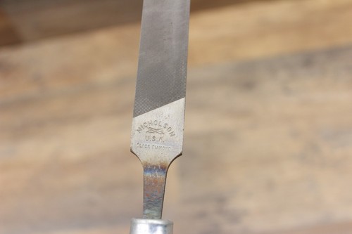 Vintage Nicholson Black Diamond Mill Bastard File - Wood Handle / 15.5” - Picture 5 of 8
